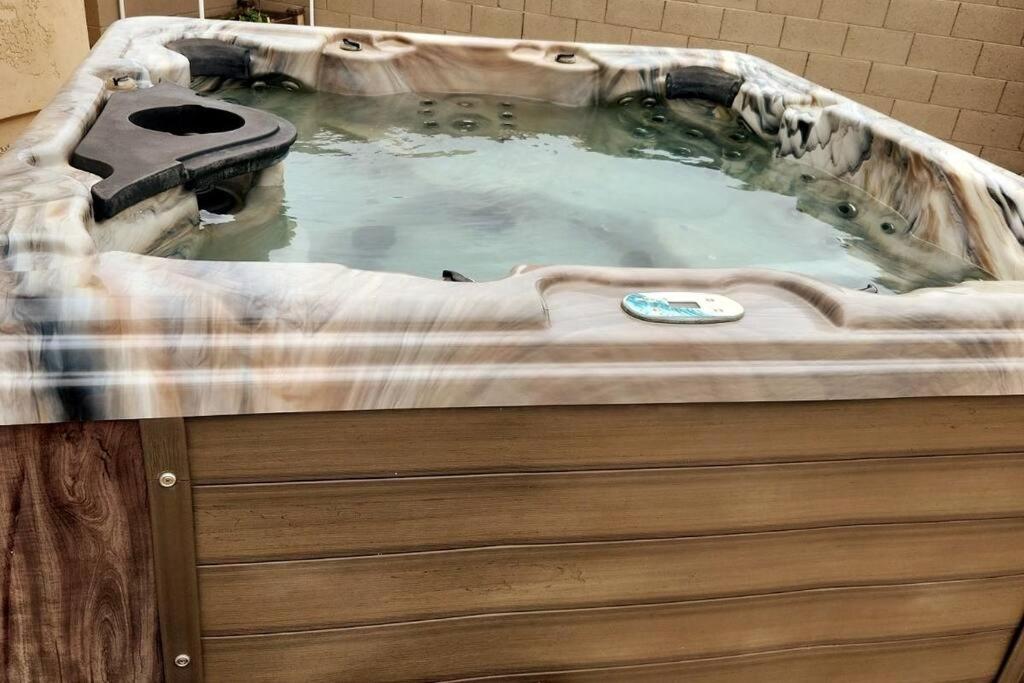 Phoenix Home With Heated Pool, Desert Views & Hot Tub Anthem Ngoại thất bức ảnh